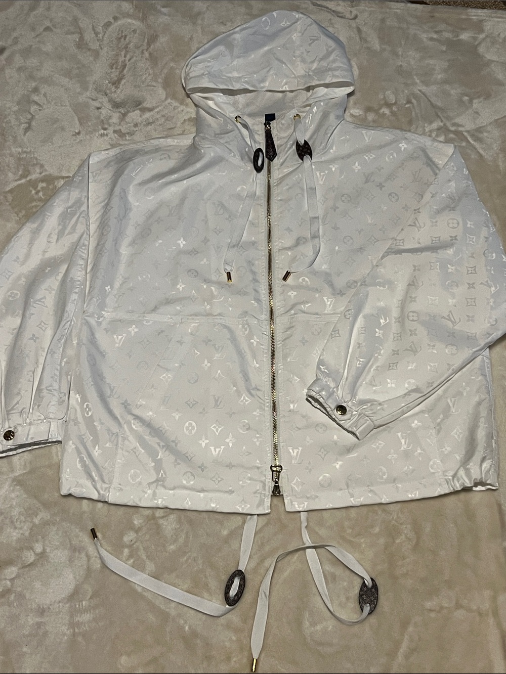 NWOT LOUIS VUITTON 🤍 WHITE NYLON JOGGER SWEATPANT/HOODED ZIP JACKET SET Women L - Picture 2 of 15